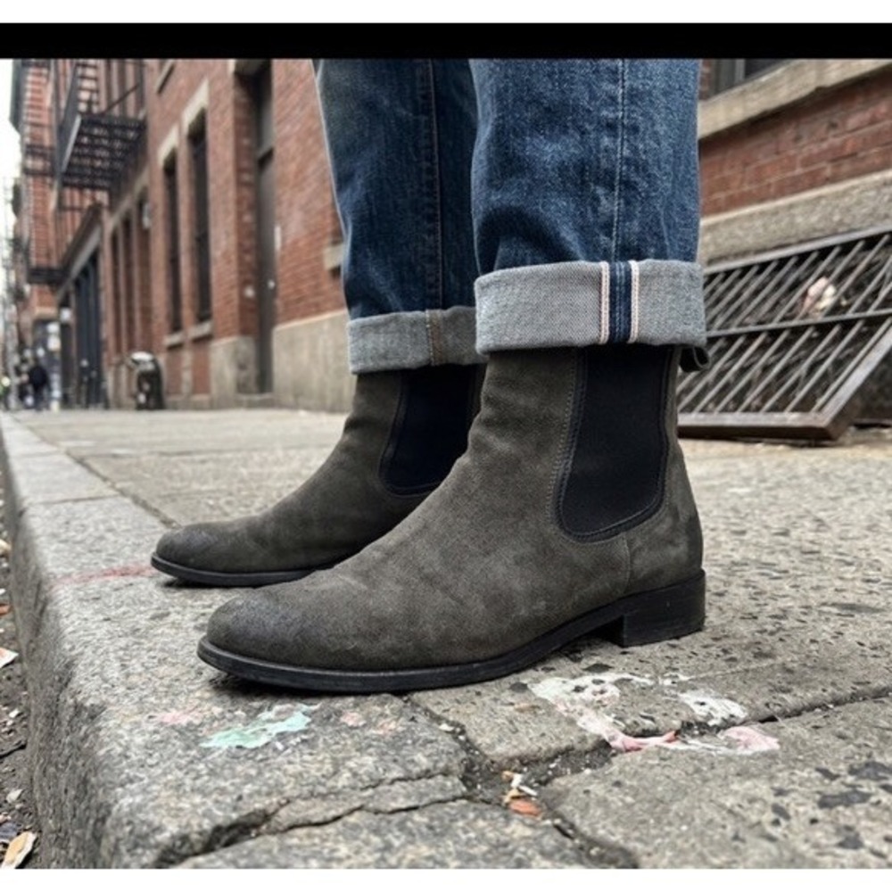 Thursday Boot Company Men's Chelsea Boot Sz 8 Gray Suede Leather Pull On Comfort